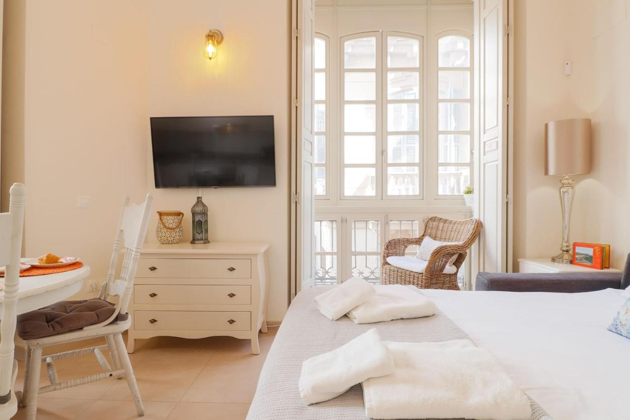 Flat 2 Bedrooms In The City Center Málaga Kültér fotó