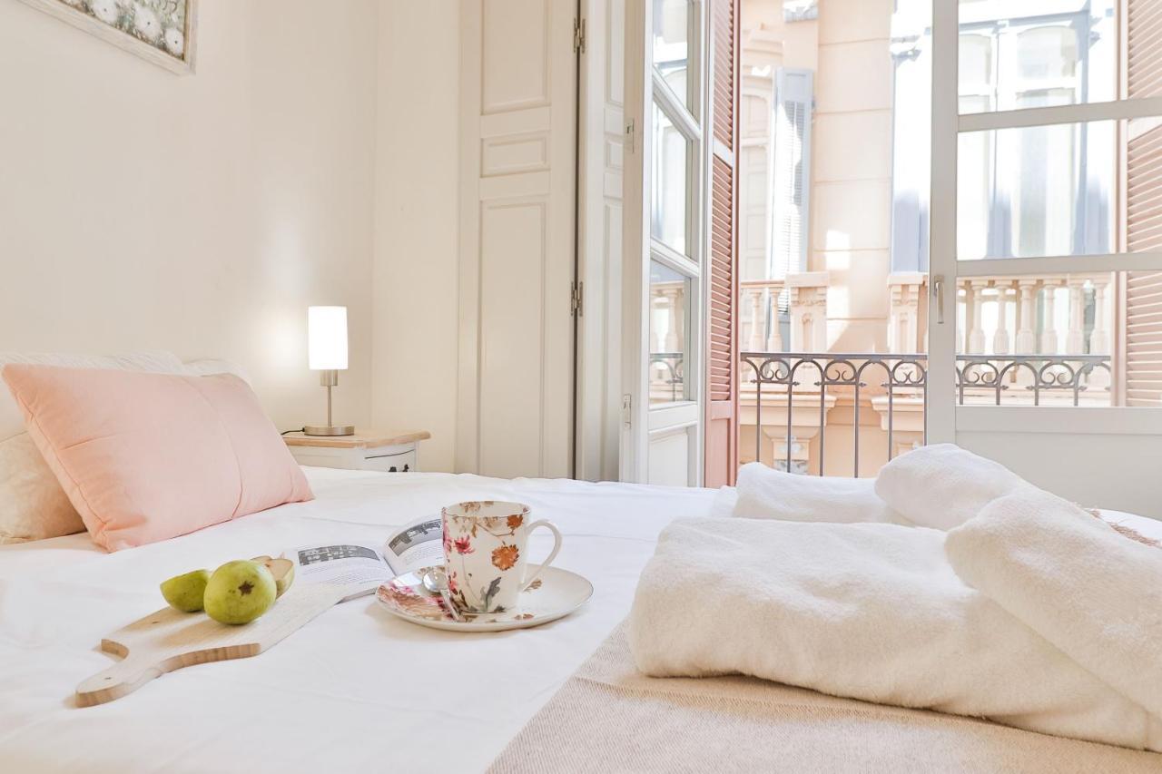 Flat 2 Bedrooms In The City Center Málaga Kültér fotó