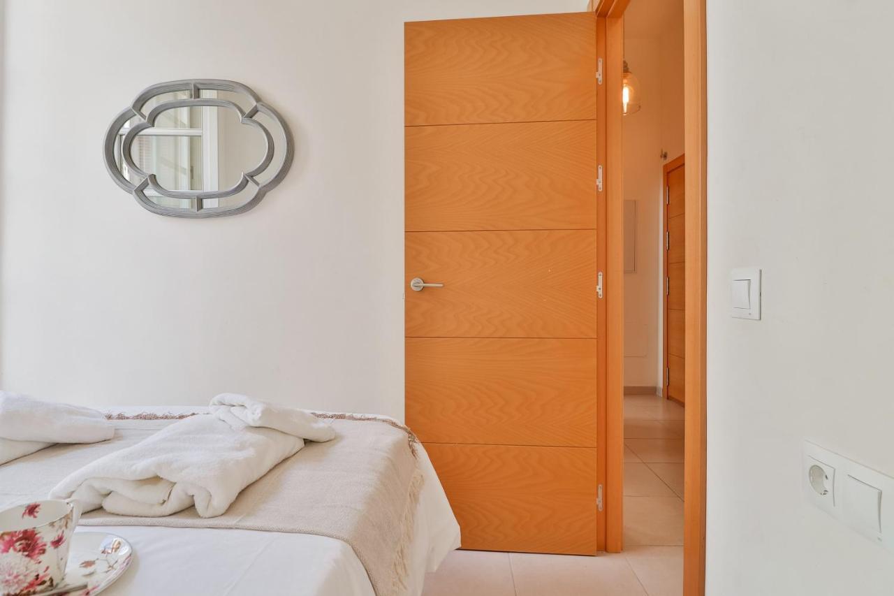 Flat 2 Bedrooms In The City Center Málaga Kültér fotó