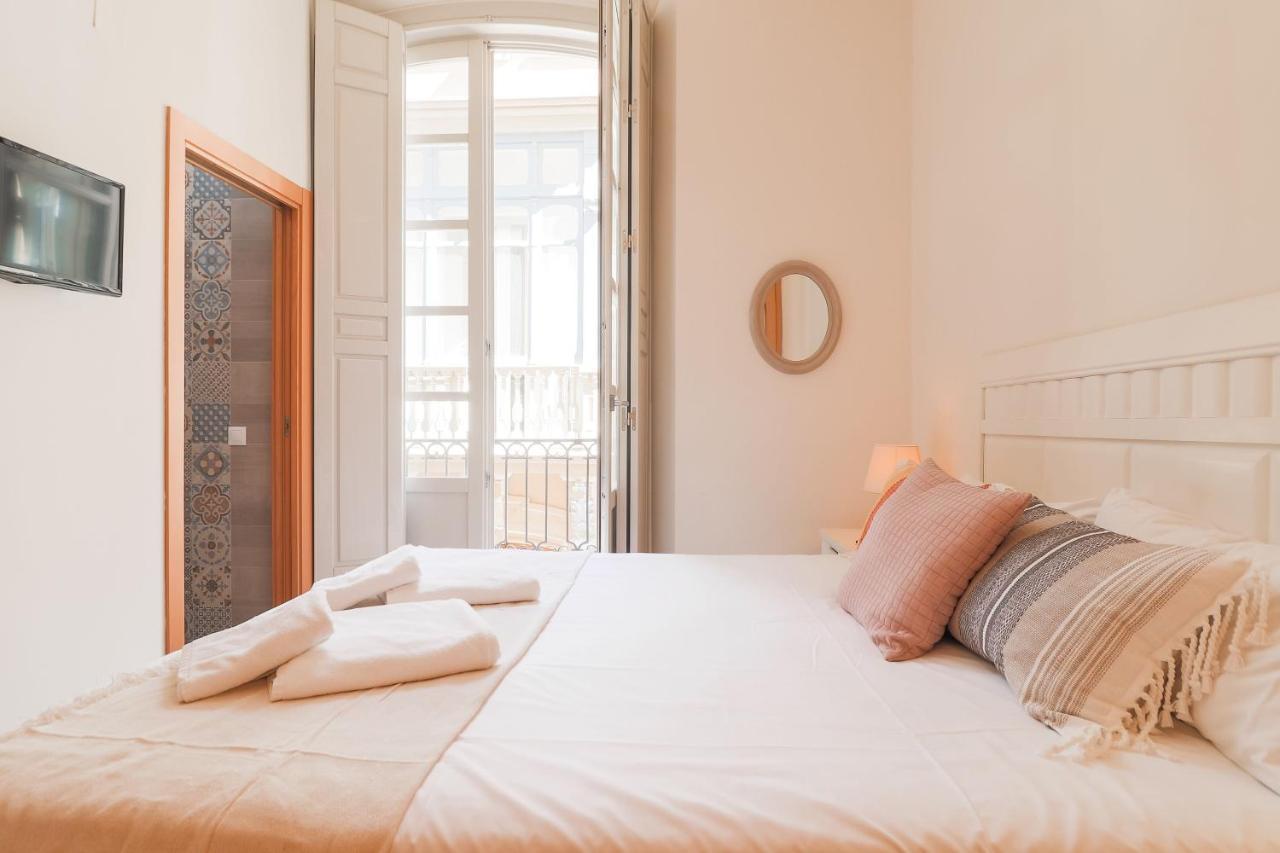Flat 2 Bedrooms In The City Center Málaga Kültér fotó