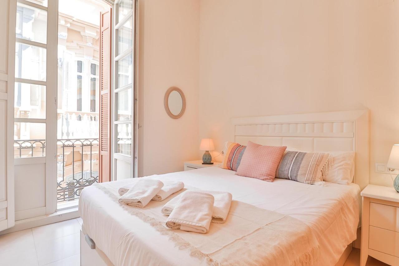 Flat 2 Bedrooms In The City Center Málaga Kültér fotó
